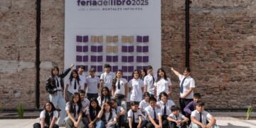 Estudiantes del interior vivieron la emoción de visitar por primera vez la Feria del Libro