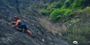 Naturaleza y adrenalina en El Jumeal: un fin de semana extralargo para disfrutar al aire libre