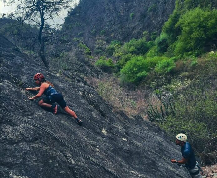 Naturaleza y adrenalina en El Jumeal: un fin de semana extralargo para disfrutar al aire libre