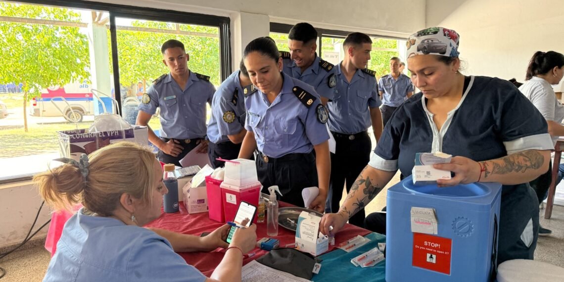 Operativo sanitario municipal atendió a 2.800 aspirantes y cadetes de la policía