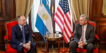 Otra reforma tributaria es posible: a quién bajar impuestos y a quién subirle para crecer y redistribuir
