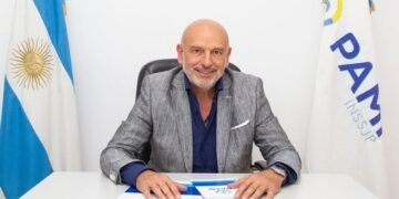 Santiago Caputo convierte al Ministerio de Salud en su última fortaleza y resiste el desgaste de Mario Lugones