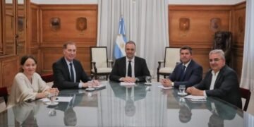 Adorni y Santilli mantuvieron un encuentro con Raúl Jalil y Marcelo Orrego