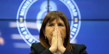 El saldo de la «doctrina Bullrich»: represión, detenciones y espionaje sin control, fake news y venta libre de armas