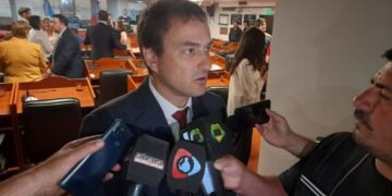 Francisco Monti: “La oposición es denunciar y poner la voz en alto”