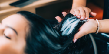 La ANMAT retiró del mercado ocho alisadores para el pelo de una conocida marca: “Representan un serio riesgo”