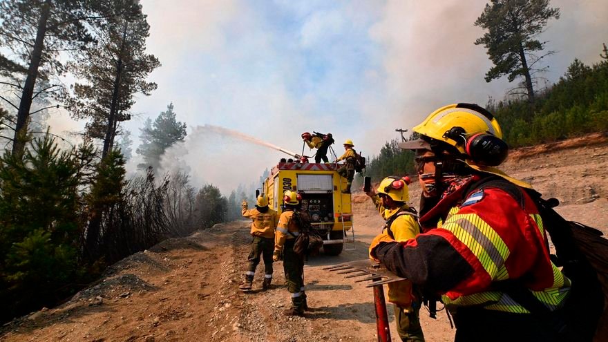 Incendios en la Patagonia: acusan al Gobierno de usar el racismo para tapar su inacción