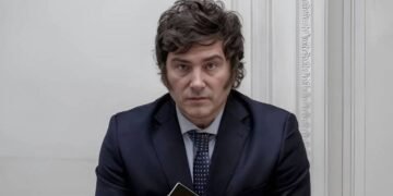 Javier Milei lanzó sus cuentas oficiales en inglés para ampliar su proyección internacional