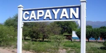 Perdió el control de su motocicleta y cayó pesadamente a la cinta asfáltica