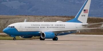 Tim Walberg, el referente del ala más dura de Trump que aterrizó en Buenos Aires en medio del silencio oficial