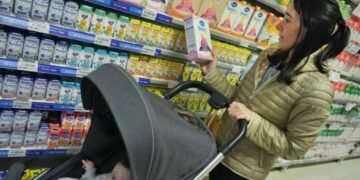 La canasta de crianza volvió a aumentar y ya supera los $600 mil para algunos hogares