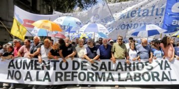 La CGT convoca a un paro general por 24 horas en rechazo a la reforma laboral