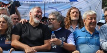 Milei sigue desde Olivos el debate por la reforma laboral en un día clave para el oficialismo