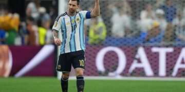 Argentina se impuso a Austria con dos goles de Messi, que se convirtió en el máximo goleador en Mundiales
