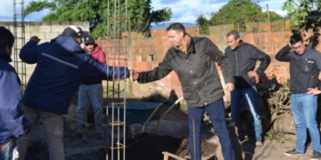 Barot recorrió los avances de las obras en el CAPS B° Obrero y el Vacunatorio Central