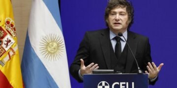 Crecen las versiones sobre la salida de Manuel Adorni del Gobierno mientras avanza la investigación judicial