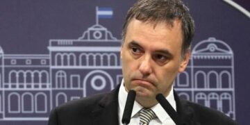 Diputados de la Coalición Cívica denunciaron a Adorni por presuntas omisiones en su declaración jurada