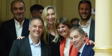 El nuevo vocero del Gobierno esquivó el caso Adorni y buscó devolver la economía al centro del discurso oficial