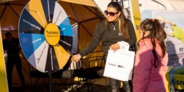 El Pabellón de Turismo del Poncho suma un Paseo Federal con la presencia de 15 destinos nacionales
