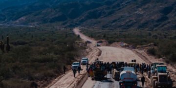 Histórico: inicia la pavimentación de la Cuesta de Zapata