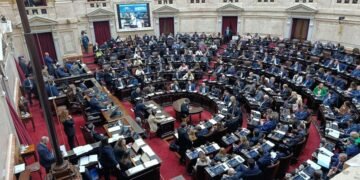 Tras blindar a Adorni, el Gobierno se prepara para aprobar el Super RIGI