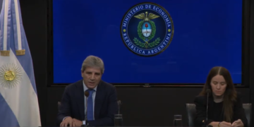 Caputo anunció cambios en la Ley de Inocencia Fiscal para incentivar el uso de los “dólares del colchón”