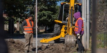 Continúan las obras de la red cloacal en Valle Viejo con nuevos frentes de intervención