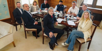 La mesa política apunta a acelerar reforma electoral y disciplina fiscal