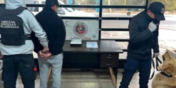 Operativo antidrogas en Valle Viejo: secuestran más de un kilo de cocaína y detienen a un joven