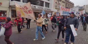 Organizaciones sociales realizaron una jornada de protesta en defensa del programa Volver al Trabajo