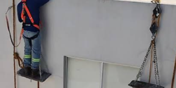 Tragedia en una obra: un pintor murió tras caer desde el primer piso en la Capital