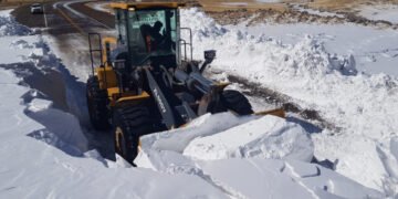 VIALIDAD NACIONAL TRABAJA EN EL DESPEJE DE NIEVE EN EL PASO DE SAN FRANCISCO