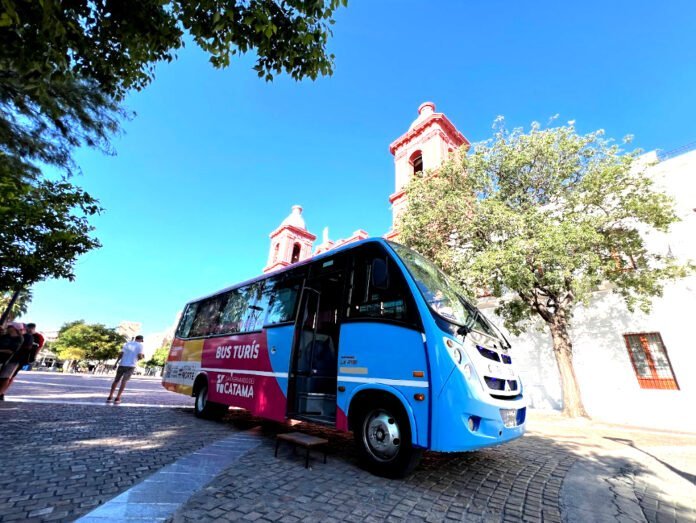 Bus Turístico: una invitación a recorrer la Capital durante el fin de semana largo