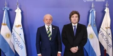 Crece la tensión entre Argentina y Brasil: el embajador Raimondi regresó a Buenos Aires
