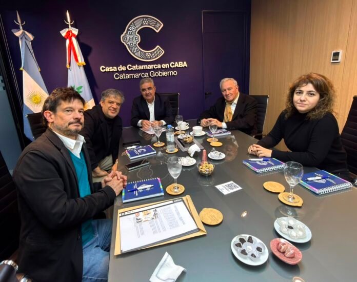 El Ministerio de Educación y Trabajo ampliará la formación en idiomas junto a la UBA