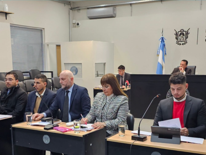 Inició un juicio por jurados por una grave acusación de abuso sexual