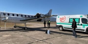 Traslado sanitario desde Belén garantizó la atención de una paciente en la Capital
