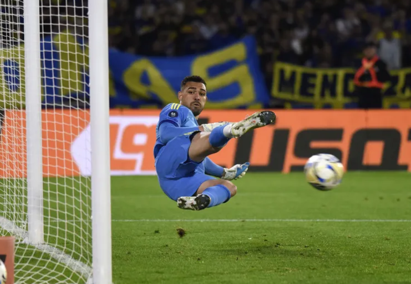 Álvaro Montero atajó dos penales y fue el héroe contra Vélez