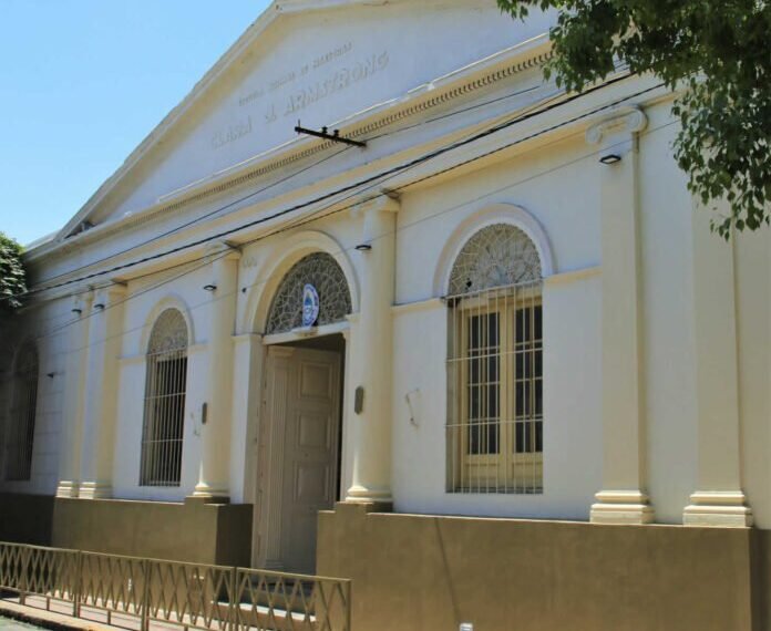 El Ministerio de Educación aclaró el alcance de la investigación presumarial a una docente