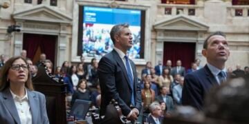 Endeudamiento: el Gobierno cambia de estrategia y busca disputar la agenda con la oposición