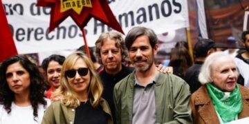 La izquierda marchó a Plaza de Mayo y reclamó a la CGT un paro nacional