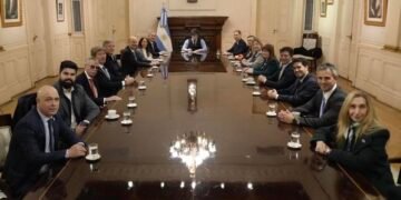 Milei buscó blindar el rumbo económico ante sus legisladores: “Eso no es negociable”