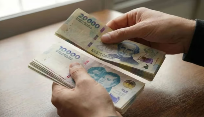Seis de cada diez argentinos se endeudaron en los últimos seis meses