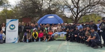 «Senderos Seguros»: Capacitación policial para promover la prevención y el cuidado en actividades al aire libre
