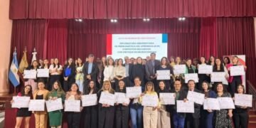 Docentes municipales finalizaron diplomaturas en lectura crítica y educación inclusiva