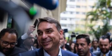 Las causas judiciales que enfrenta Flávio Bolsonaro en Brasil: está acusado de corrupción, lavado de dinero y evasión fiscal