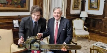 Para Milei, «es una pelotudez decir que la gente no llega a fin de mes» y habló del «nivel de estupidez» de los que critican el RIGI