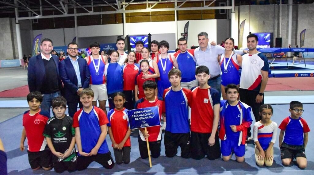 Primeras tres medallas de oro para Catamarca en el Nacional de Trampolín